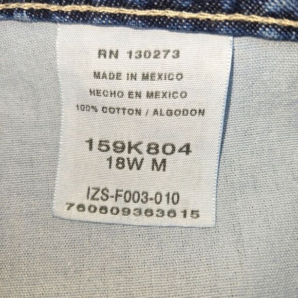 RIDERS BY LEE Women's Plus Mid Rise Instant Slimming Med Wash Jean Shorts 18W - Picture 10 of 13